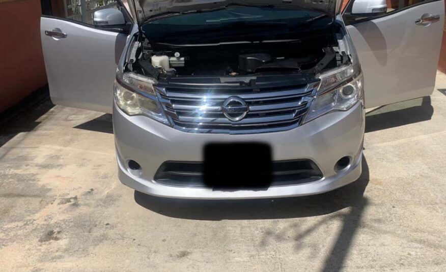 HDW Nissan Serena